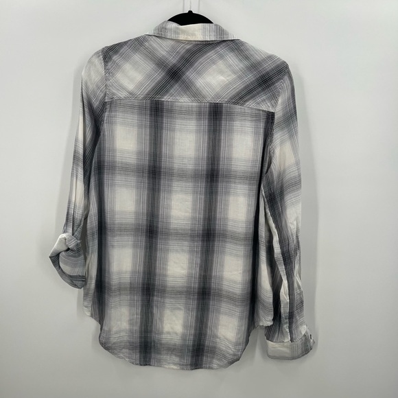 Mudd Plaid Long Sleeve Button Down Ladies Medium NEW - Picture 2 of 7